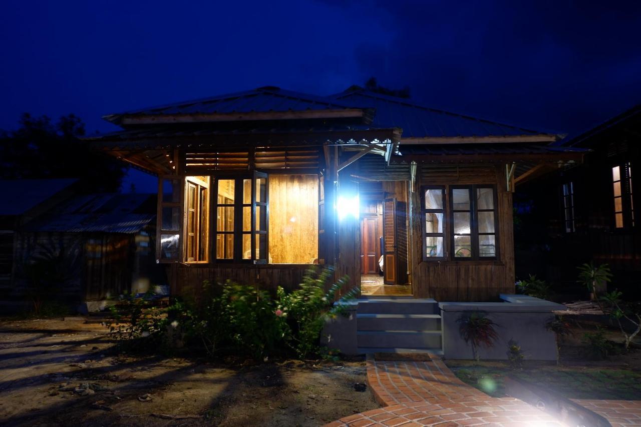 Rock And Wreck Dive Resort Tanjungbinga Esterno foto