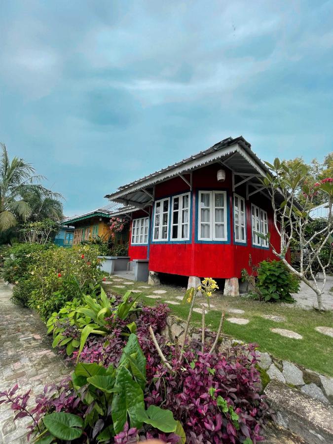 Rock And Wreck Dive Resort Tanjungbinga Esterno foto